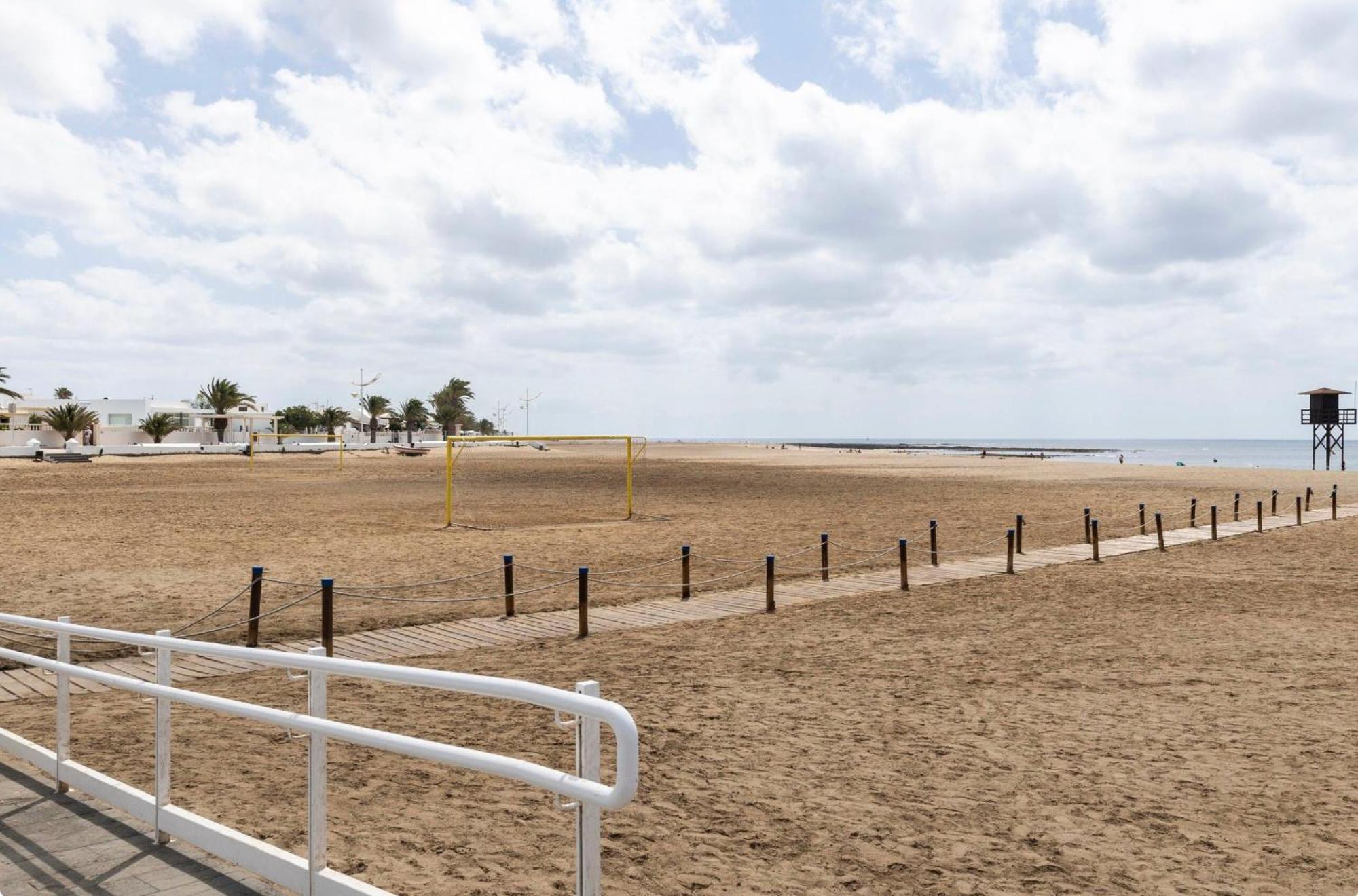Habitaciones Privadas Cerca De La Playa Y Aeropuerto En Casa Compartida Con Otros Huespedes Плайя-Онда Екстер'єр фото